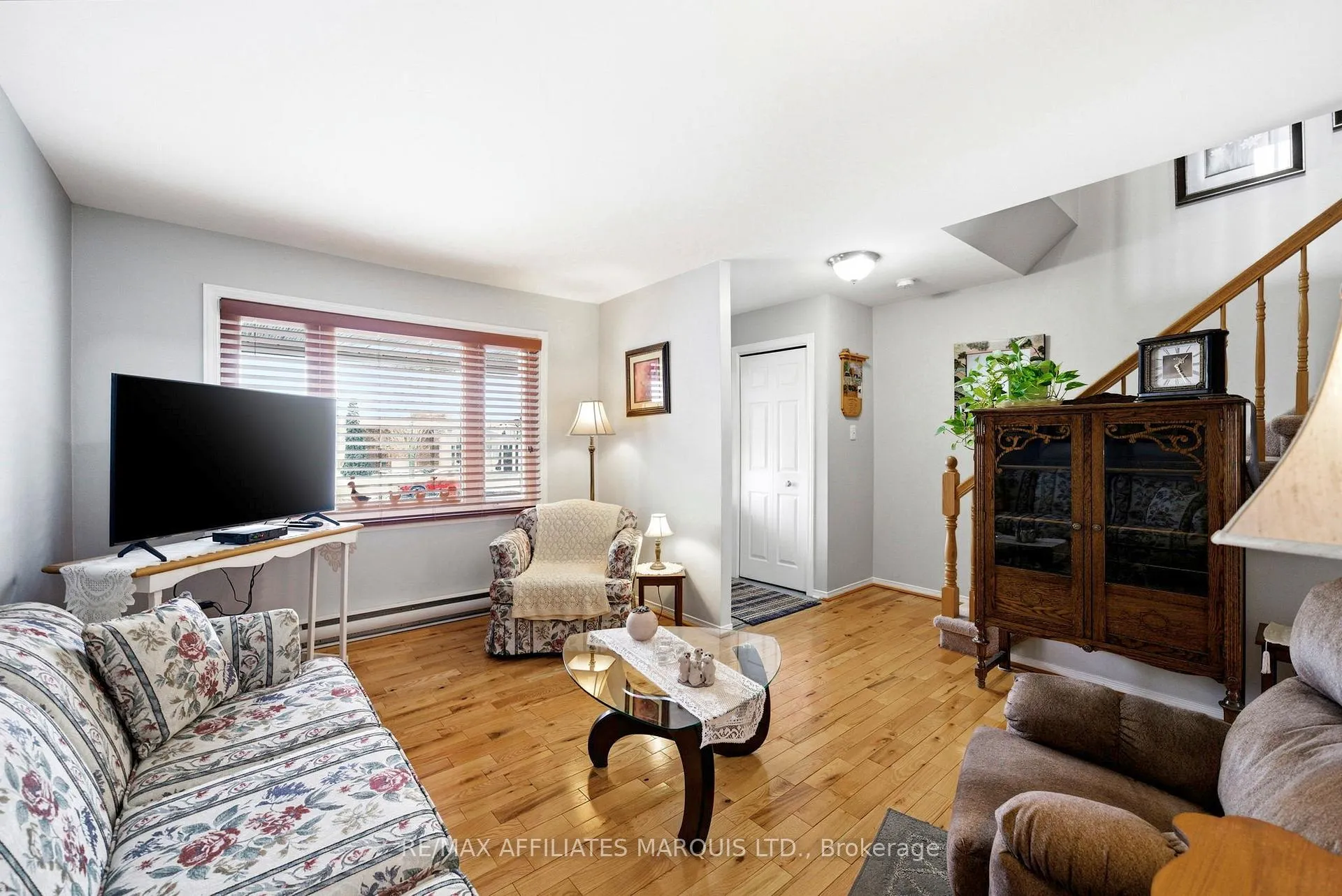 Photo 4 of 3115 Northdale Drive, Cornwall — HOMEH
