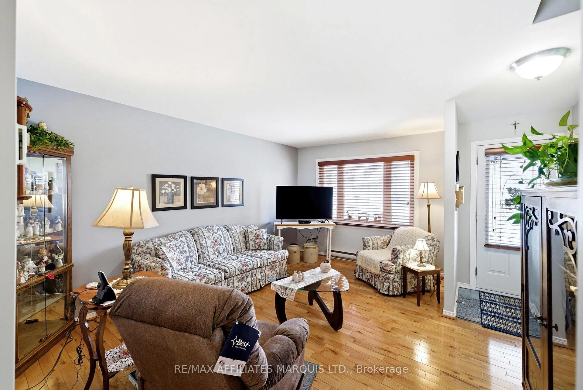 Photo 5 of 3115 Northdale Drive, Cornwall — HOMEH