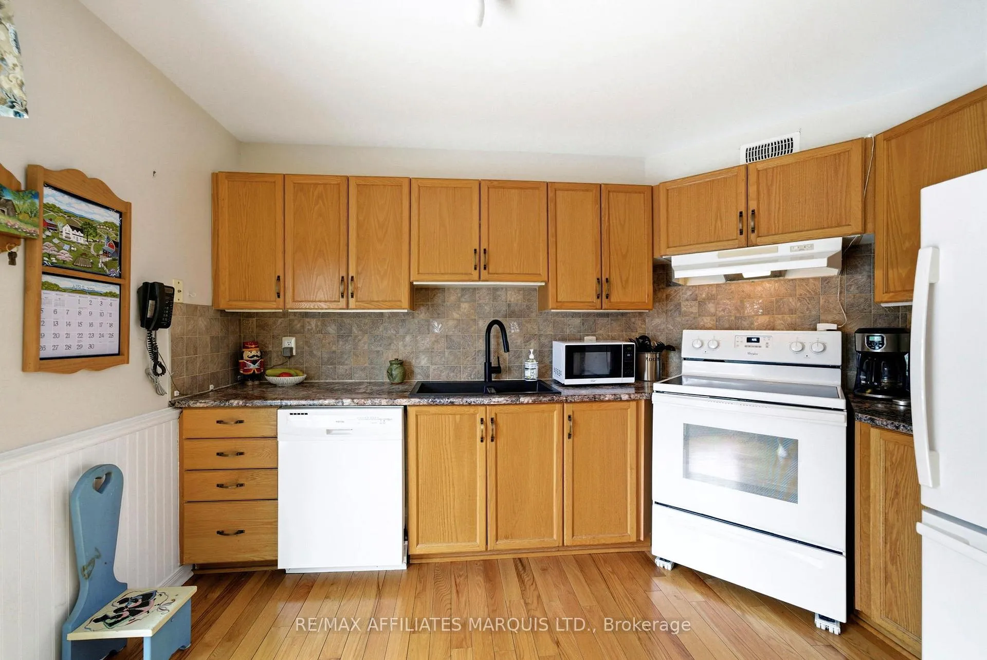 Photo 10 of 3115 Northdale Drive, Cornwall — HOMEH