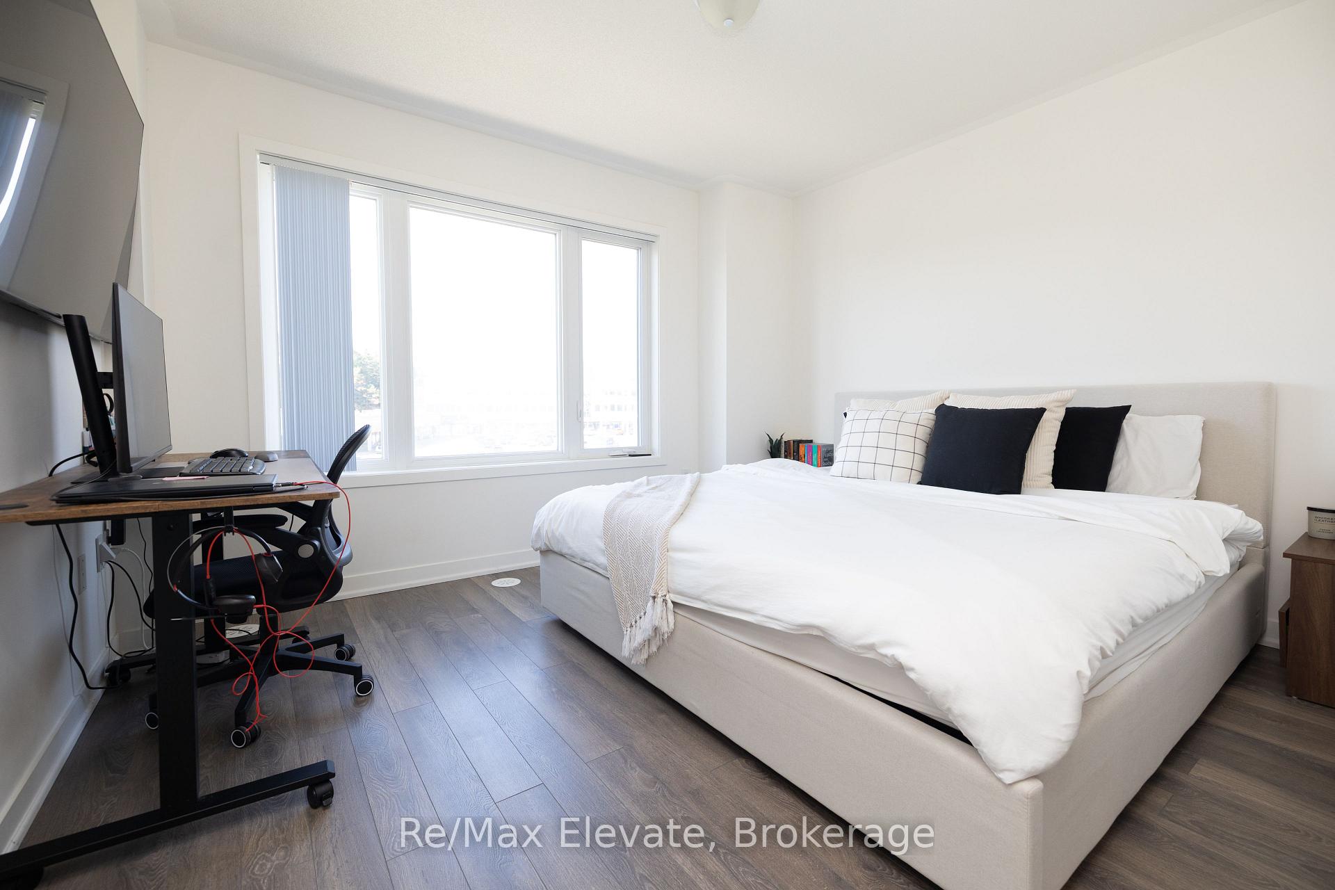 Photo 7 of Unit 510, 1525 Kingston Road, Pickering, Town Centre — HOMEH
