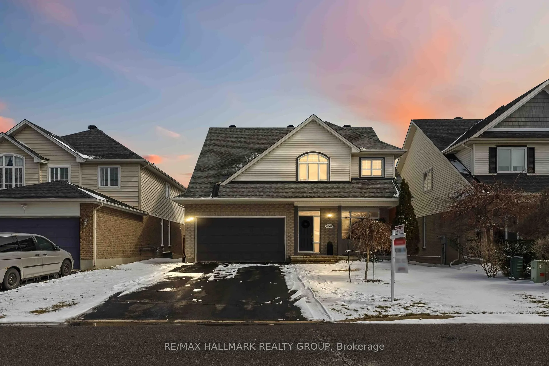 Photo 1 of 4569 Sugar Maple Drive, Ottawa, Riverside South/Gloucester Glen — HOMEH