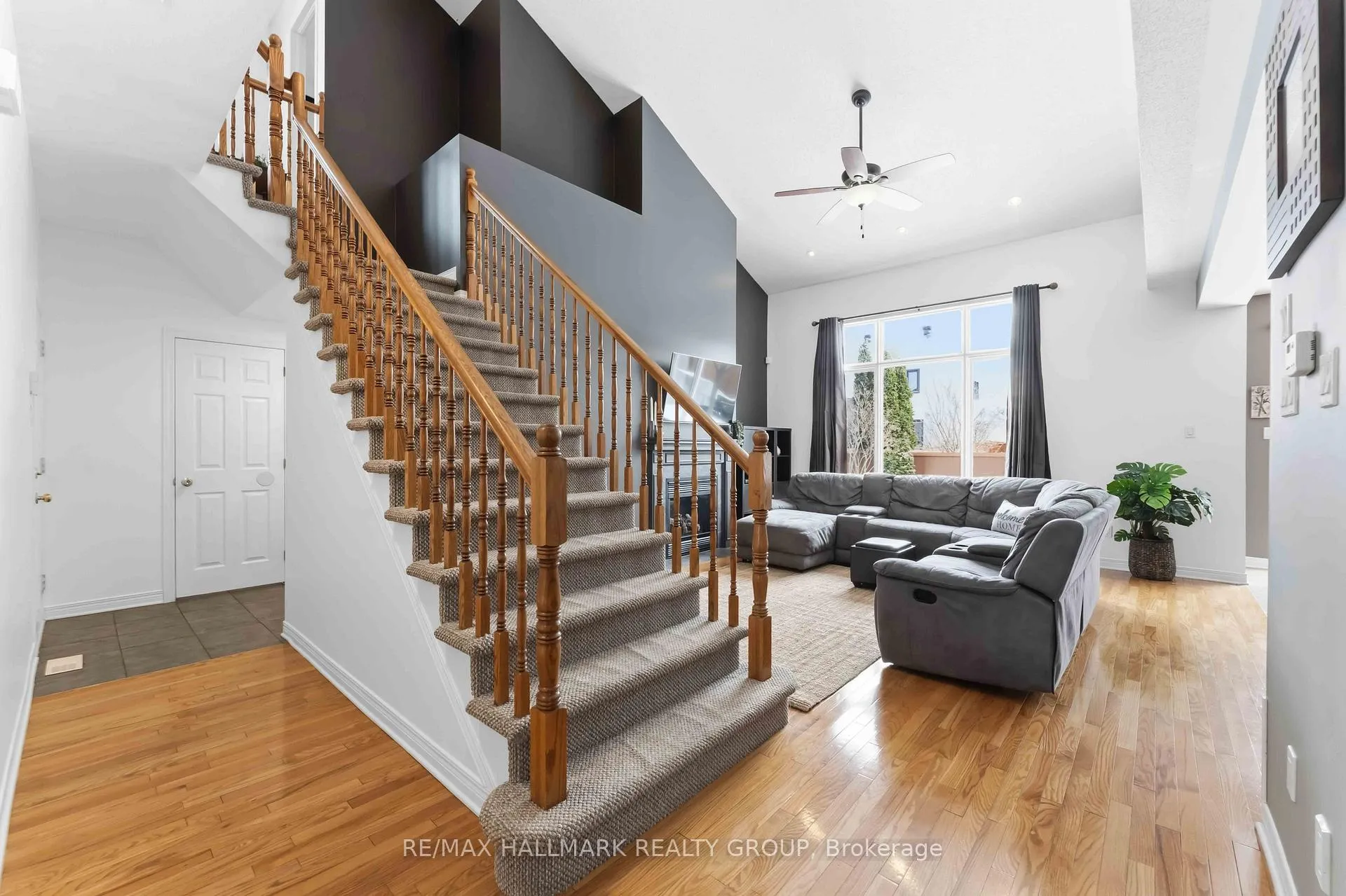 Photo 12 of 4569 Sugar Maple Drive, Ottawa, Riverside South/Gloucester Glen — HOMEH