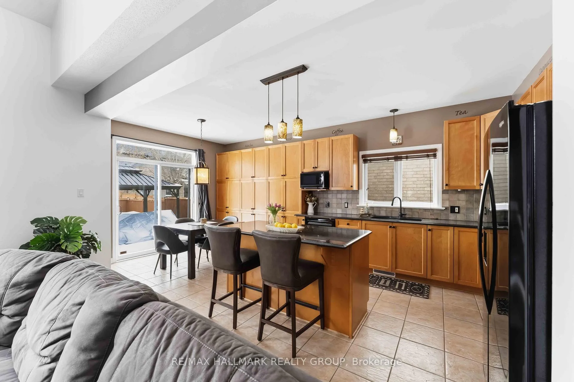 Photo 14 of 4569 Sugar Maple Drive, Ottawa, Riverside South/Gloucester Glen — HOMEH