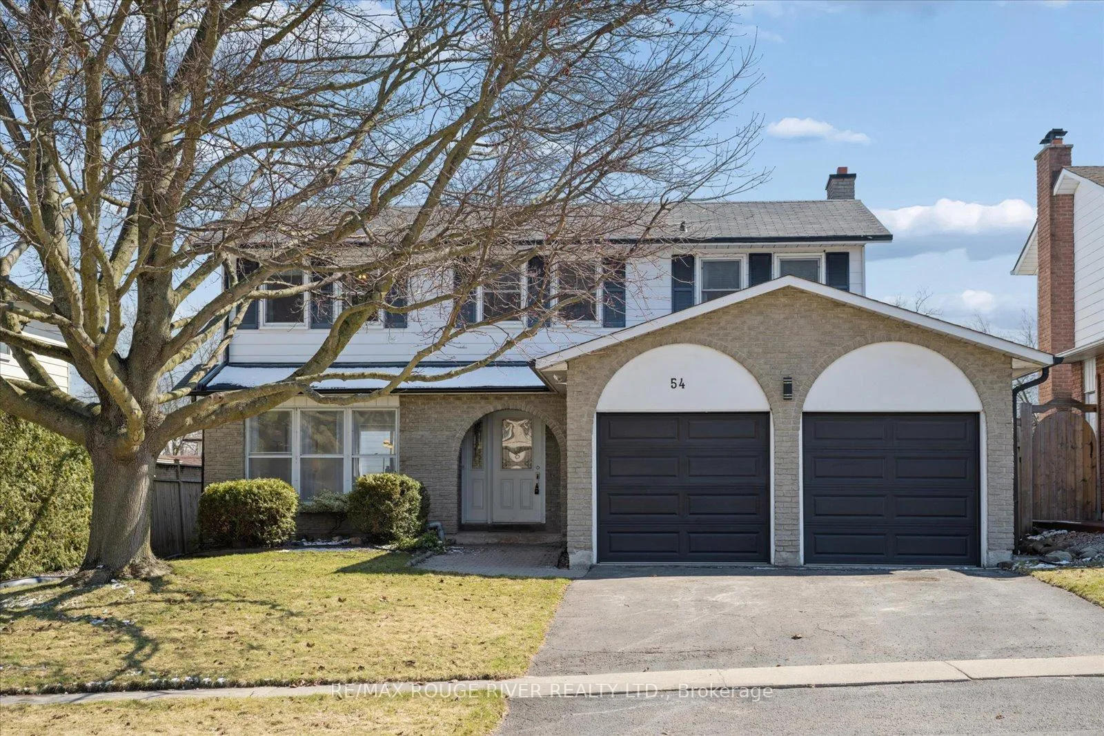 Front of 54 Rosalynne Avenue