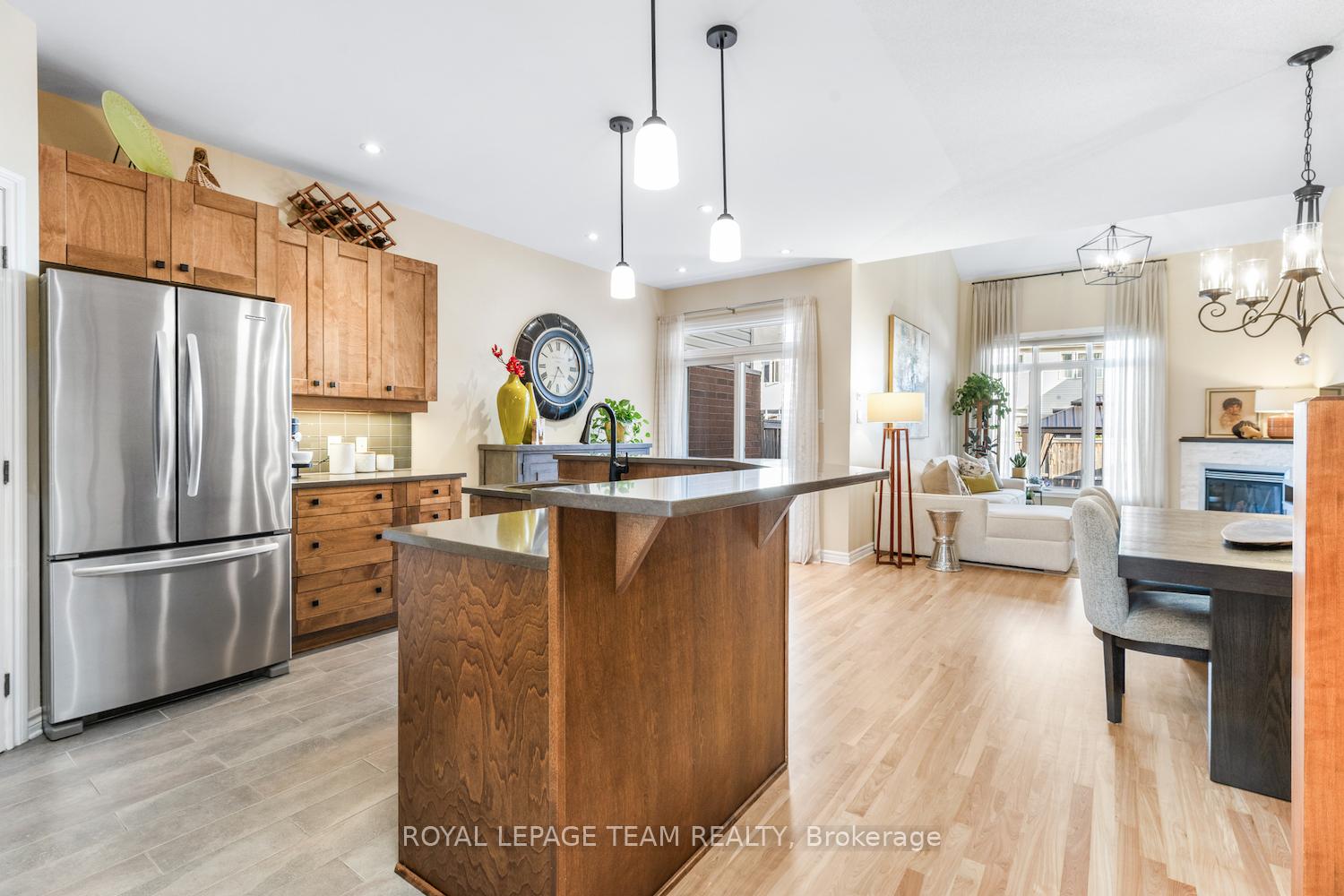 Photo 9 of 6084 North Bluff Drive, Ottawa, Riverside South/Gloucester Glen — HOMEH