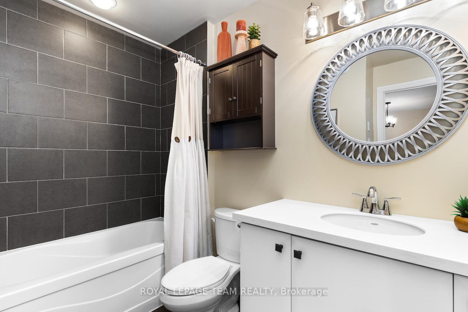 Photo 38 of 6084 North Bluff Drive, Ottawa, Riverside South/Gloucester Glen — HOMEH