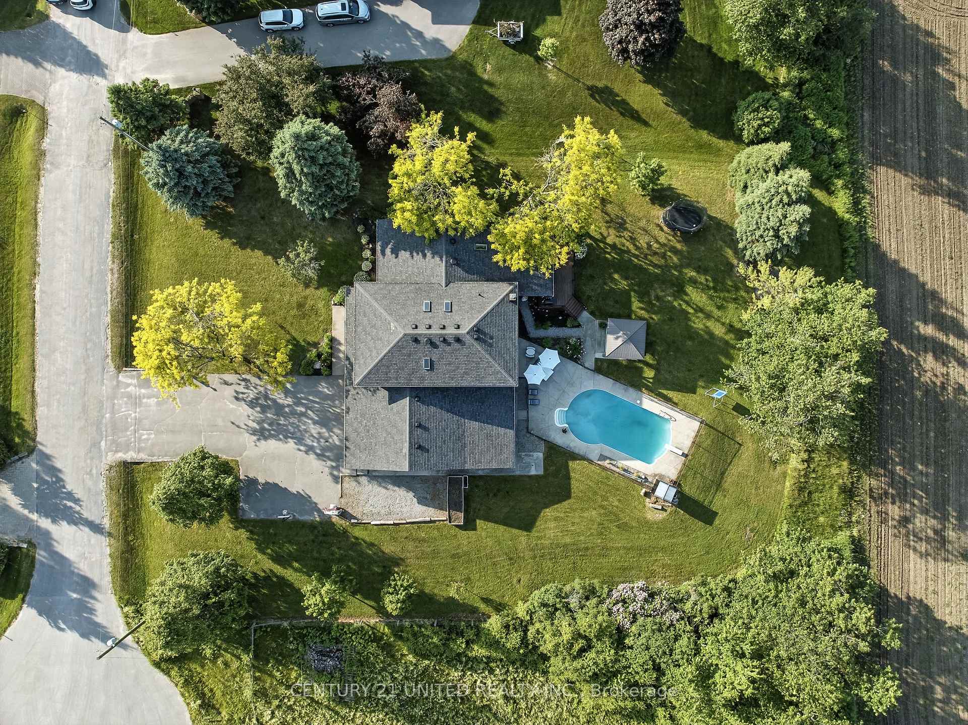 Photo 1 of 748 Rothesay Avenue, Cavan Monaghan, Cavan-Monaghan — HOMEH