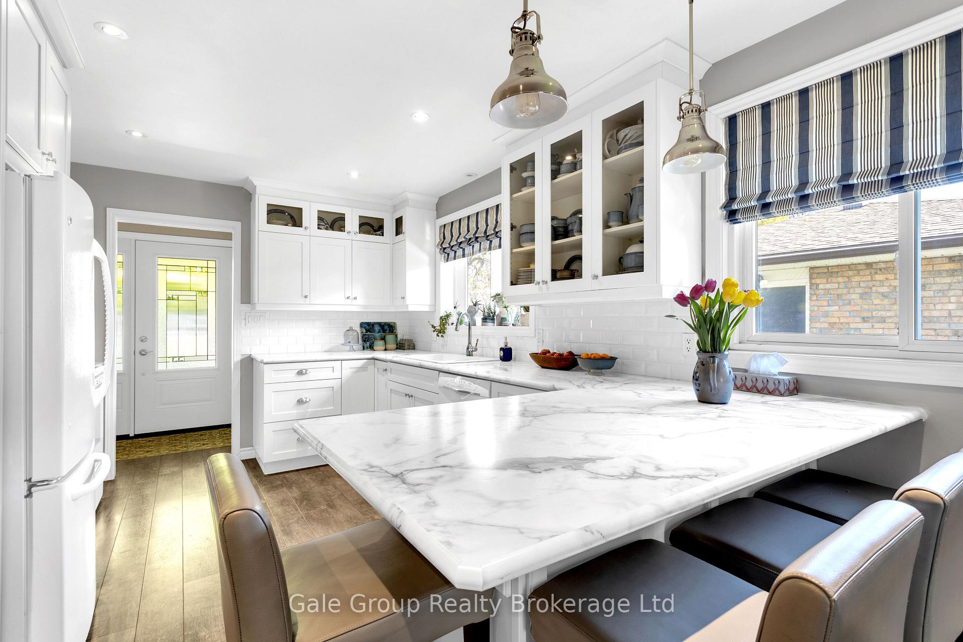 Photo 4 of 16 Edgar Drive, Brant, Brantford Twp — HOMEH
