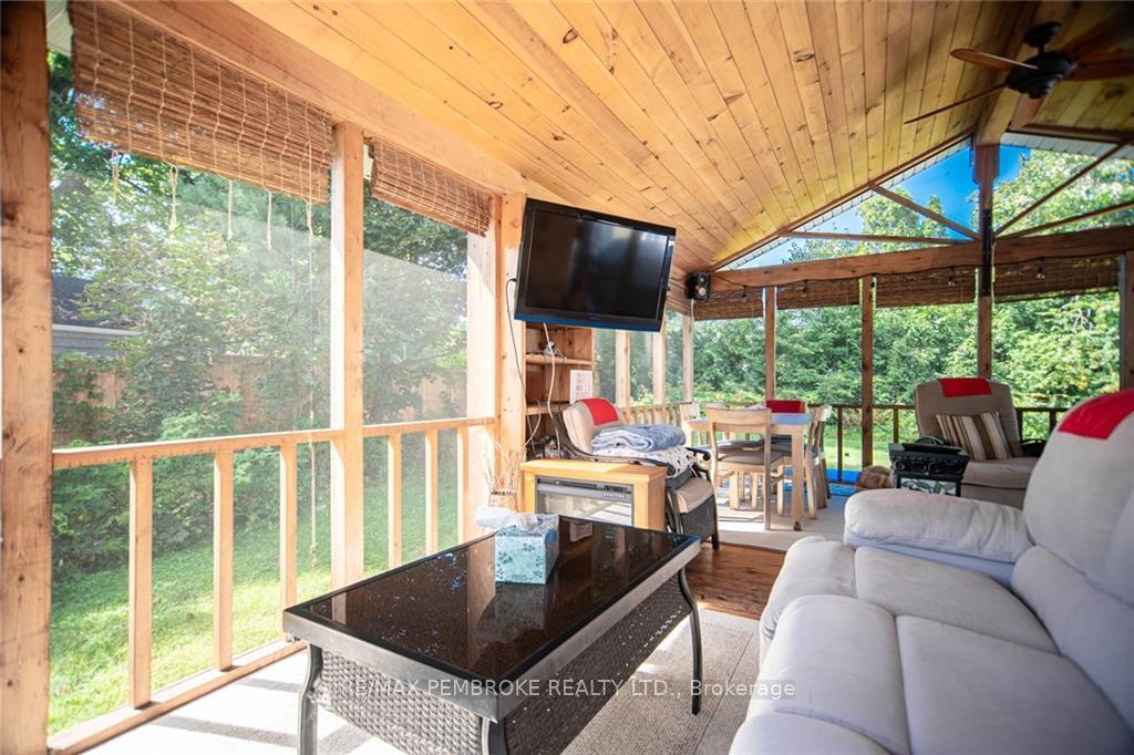 Photo 20 of 83 Rutherford Avenue, Deep River — HOMEH