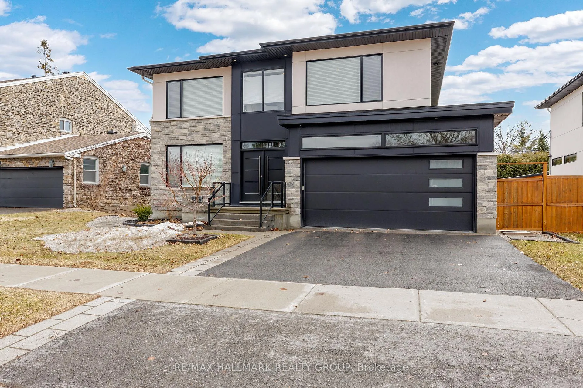 Photo 1 of 1976 Lenester Avenue, Ottawa, McKellar Heights/Glabar Park — HOMEH