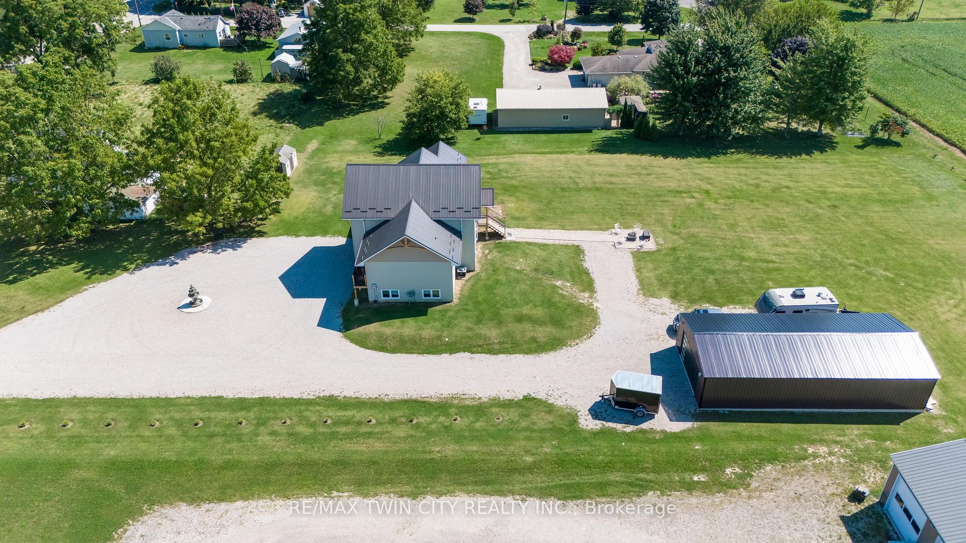 Photo 6 of 9617 Currie Road, Dutton/Dunwich, Wallacetown — HOMEH