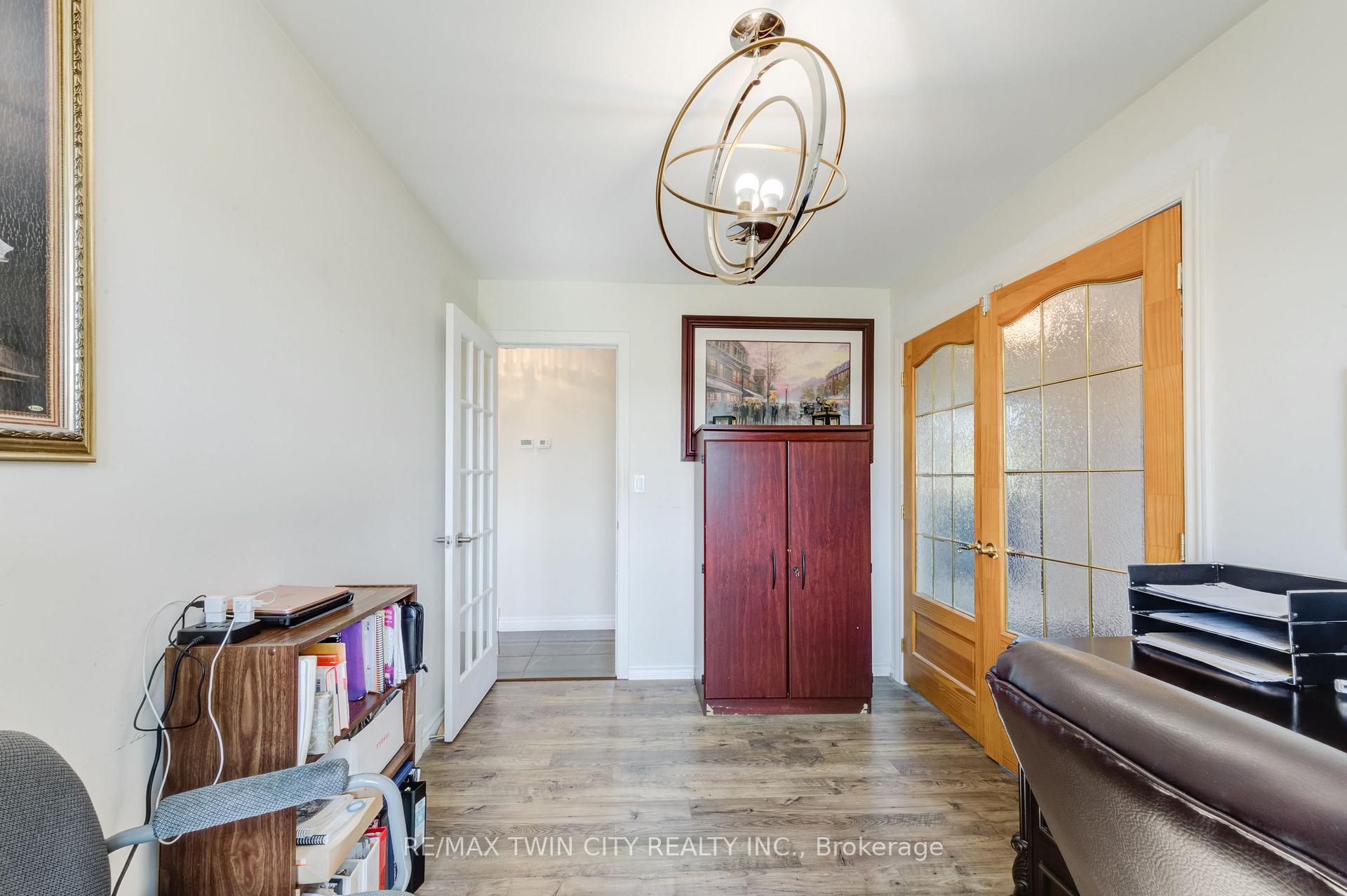 Photo 10 of 9617 Currie Road, Dutton/Dunwich, Wallacetown — HOMEH