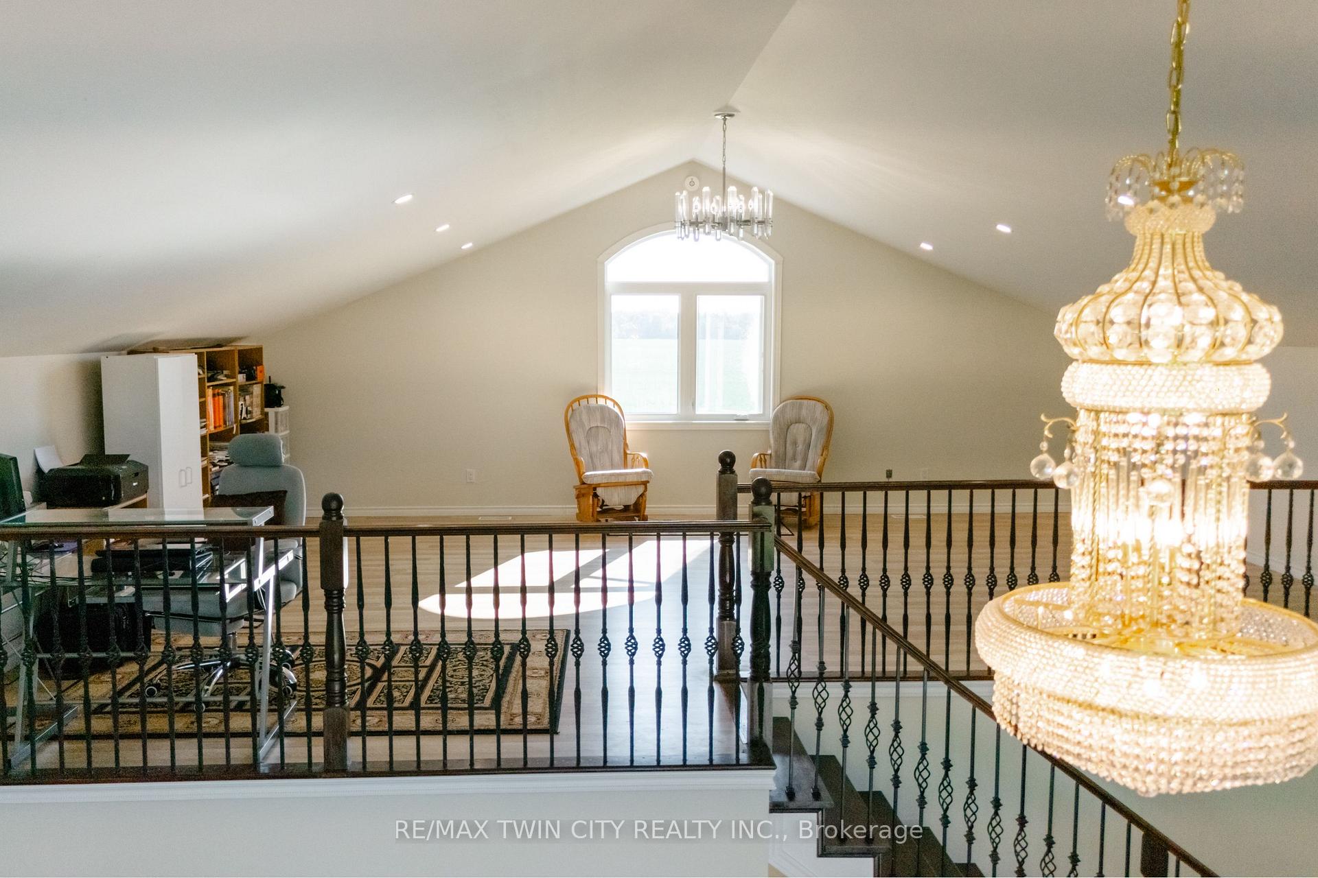 Photo 14 of 9617 Currie Road, Dutton/Dunwich, Wallacetown — HOMEH