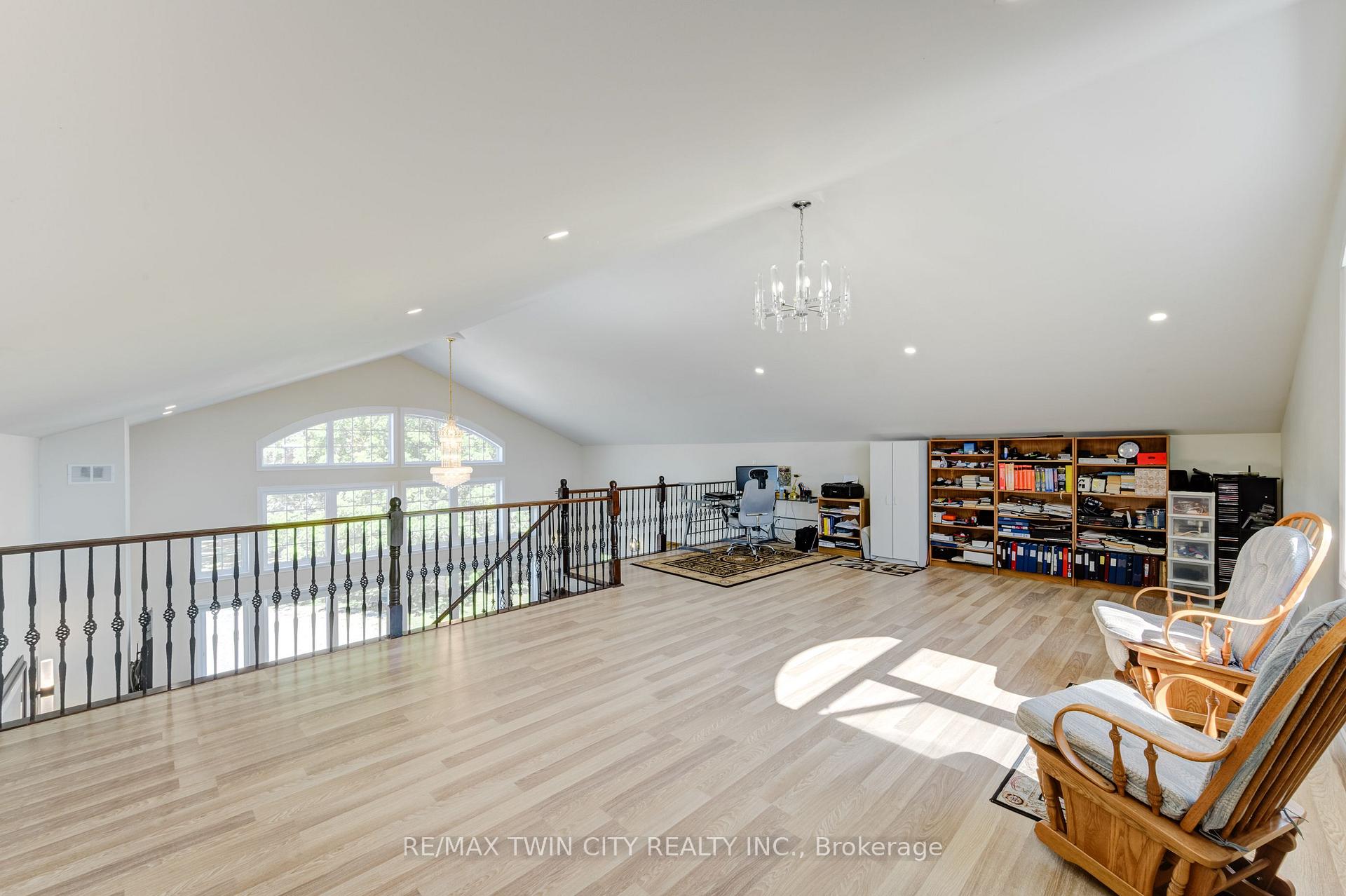 Photo 15 of 9617 Currie Road, Dutton/Dunwich, Wallacetown — HOMEH
