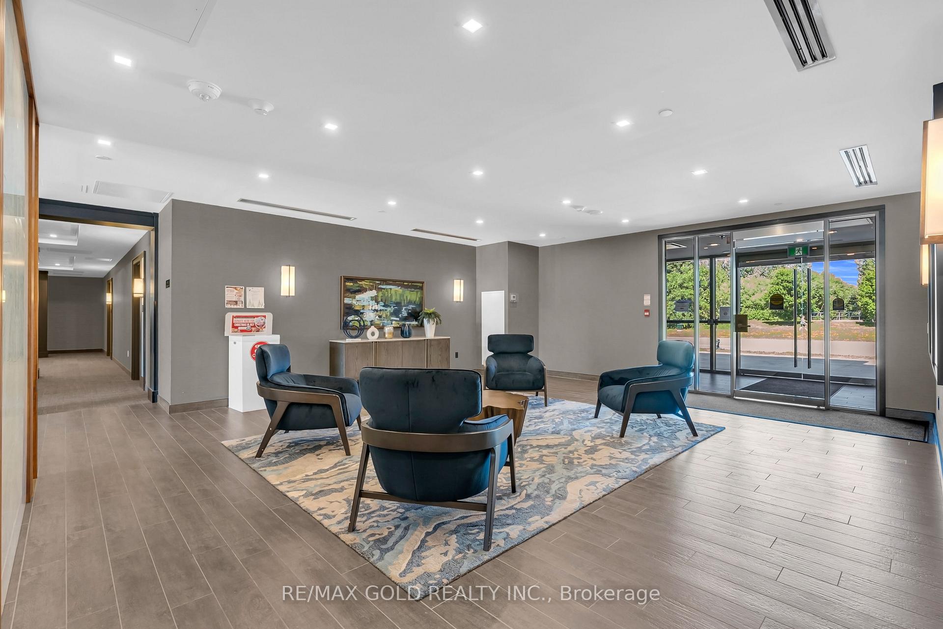 Photo 16 of Unit 402, 460 Dundas Street E, Hamilton, Waterdown — HOMEH