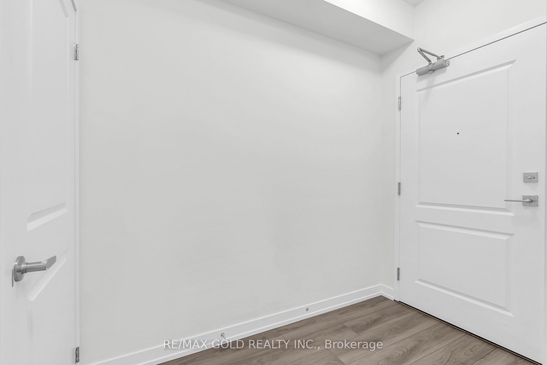Photo 19 of Unit 402, 460 Dundas Street E, Hamilton, Waterdown — HOMEH