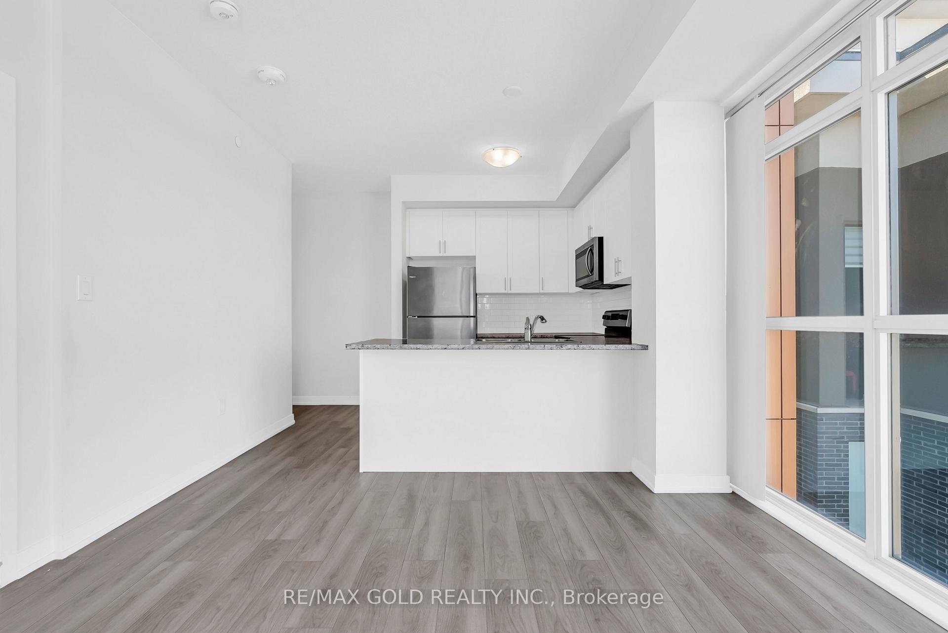 Photo 47 of Unit 402, 460 Dundas Street E, Hamilton, Waterdown — HOMEH
