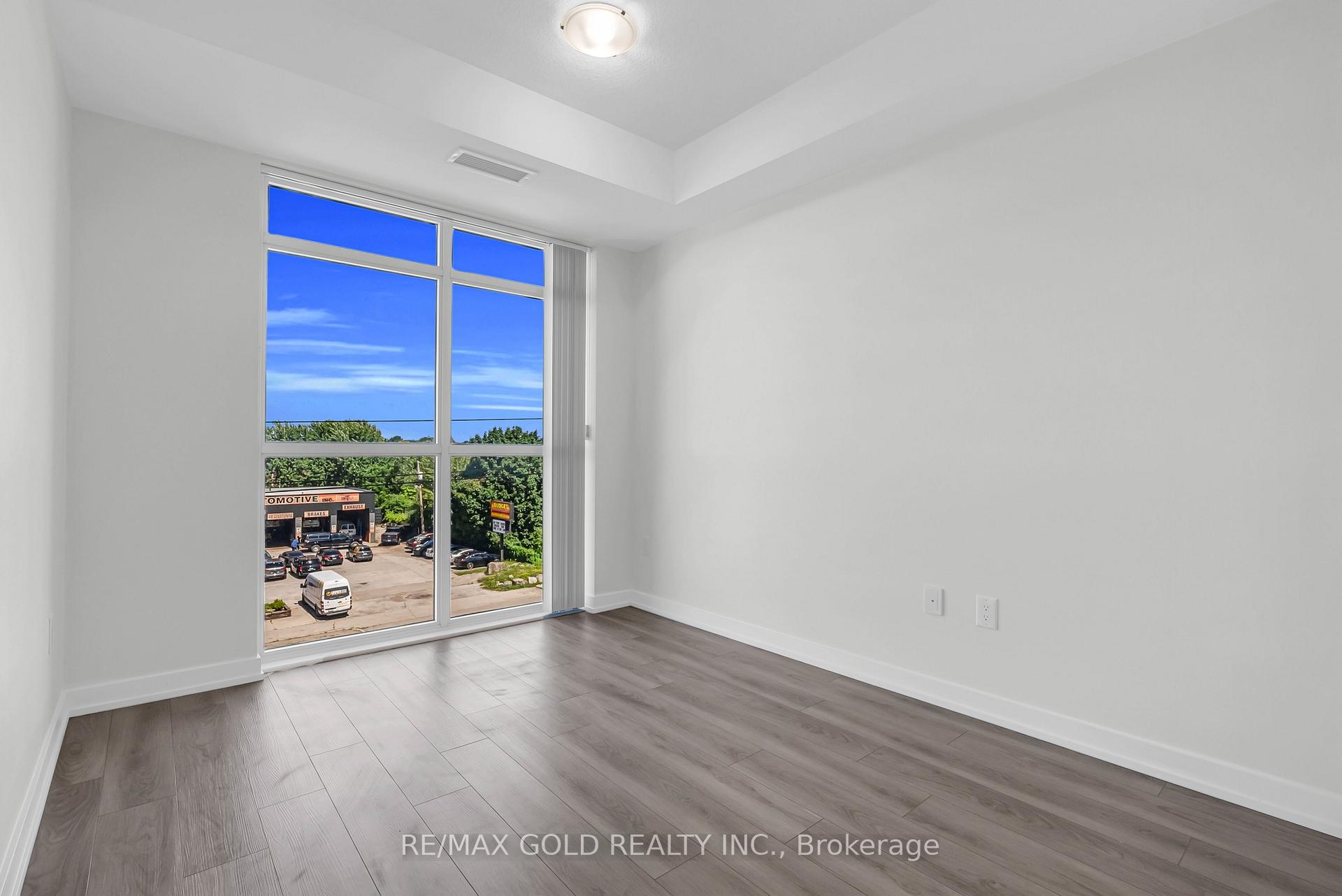 Photo 54 of Unit 402, 460 Dundas Street E, Hamilton, Waterdown — HOMEH