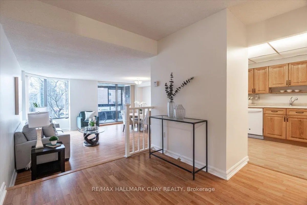 Photo 8 of Unit 204, 181 Collier Street, Barrie, North Shore — HOMEH