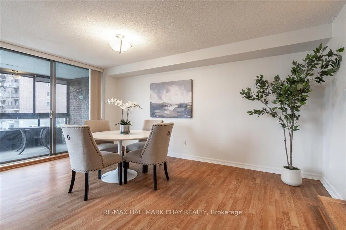 Photo 13 of Unit 204, 181 Collier Street, Barrie, North Shore — HOMEH