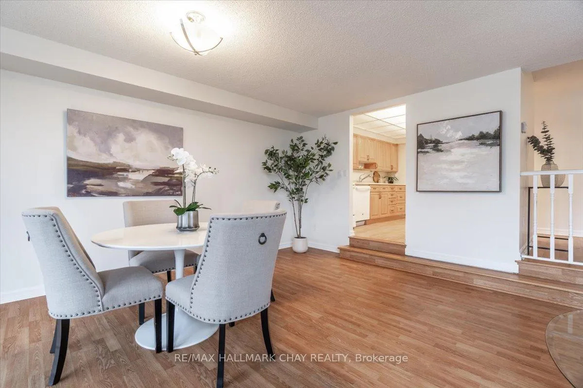 Photo 14 of Unit 204, 181 Collier Street, Barrie, North Shore — HOMEH