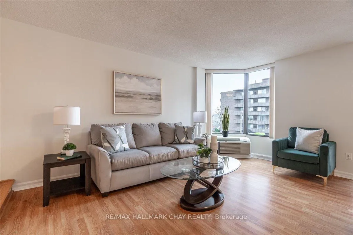 Photo 17 of Unit 204, 181 Collier Street, Barrie, North Shore — HOMEH