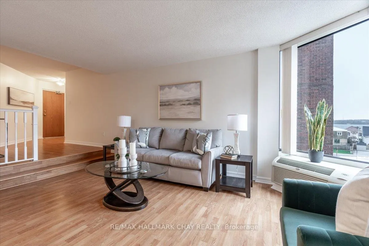 Photo 18 of Unit 204, 181 Collier Street, Barrie, North Shore — HOMEH