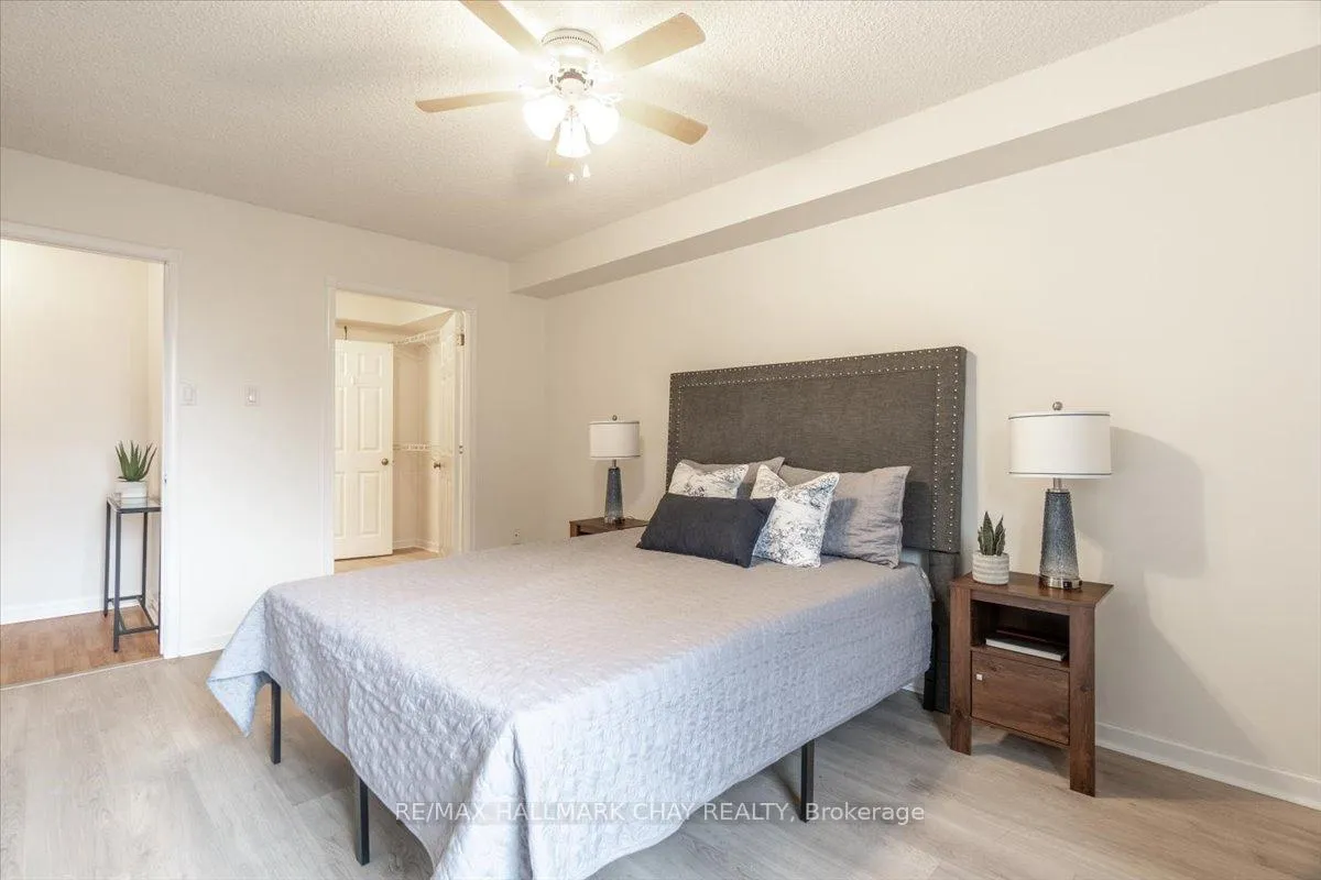 Photo 24 of Unit 204, 181 Collier Street, Barrie, North Shore — HOMEH