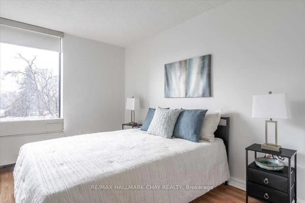 Photo 27 of Unit 204, 181 Collier Street, Barrie, North Shore — HOMEH