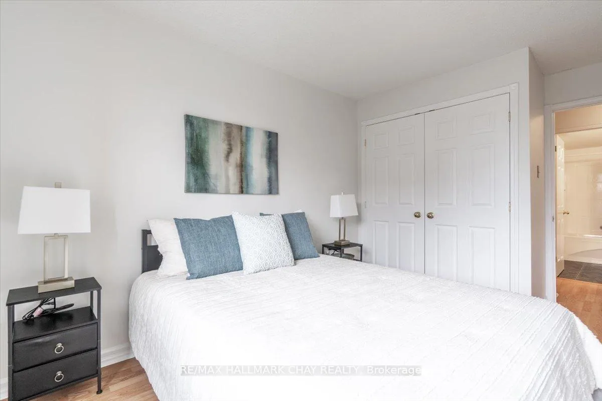 Photo 28 of Unit 204, 181 Collier Street, Barrie, North Shore — HOMEH