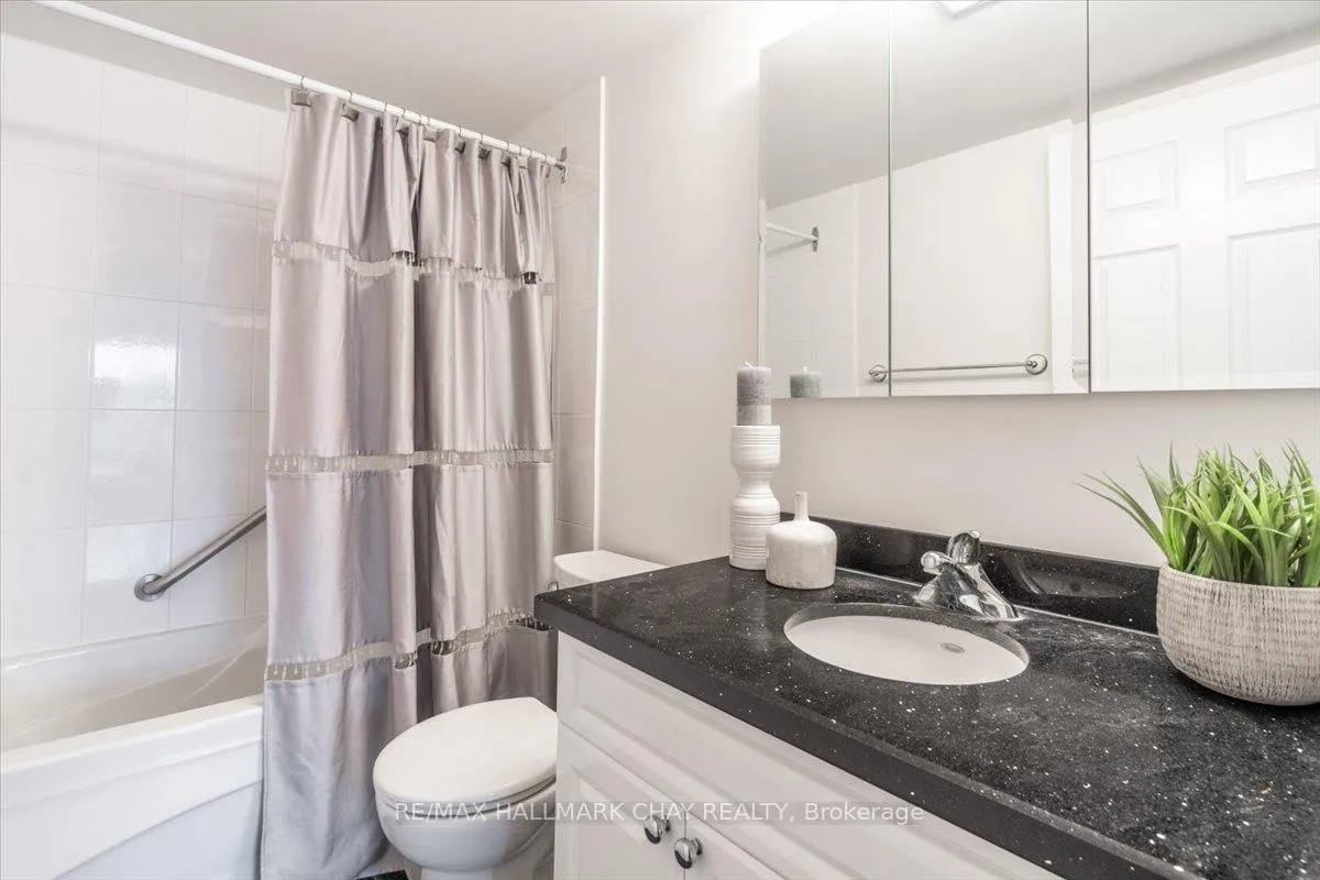 Photo 29 of Unit 204, 181 Collier Street, Barrie, North Shore — HOMEH