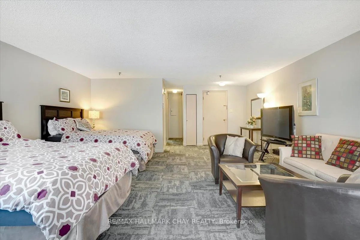 Photo 40 of Unit 204, 181 Collier Street, Barrie, North Shore — HOMEH