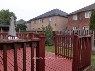 Photo 20 of 82 Treasure Drive, Brampton, Fletcher's Meadow — HOMEH