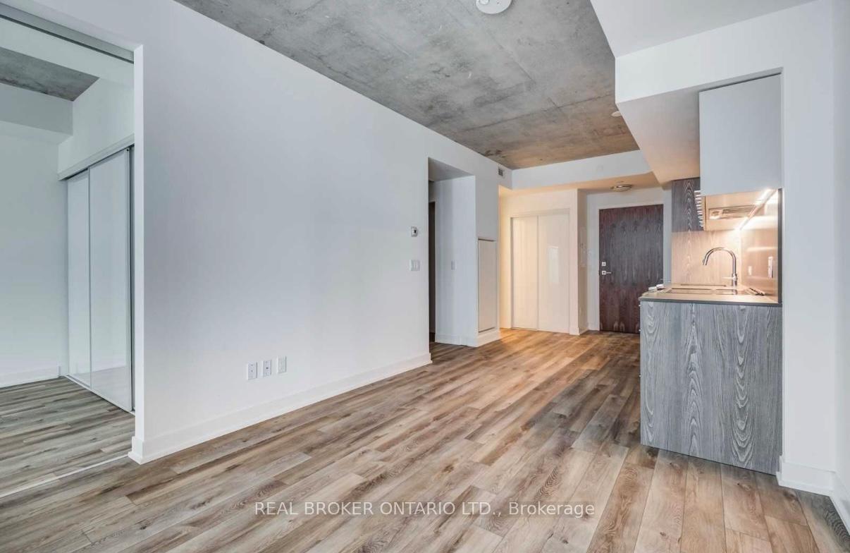 Photo 4 of Unit 1007, 30 Baseball Place, Toronto, South Riverdale — HOMEH