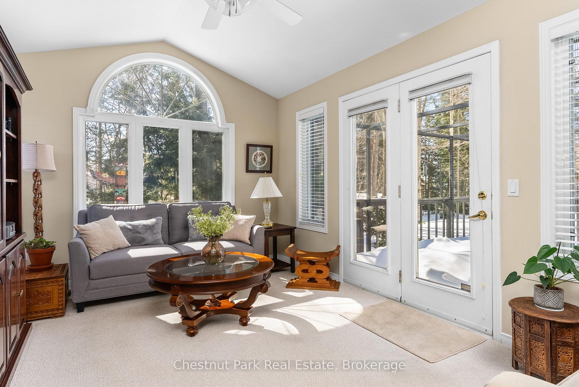 Photo 4 of 44 Springwood Crescent, Gravenhurst, Muskoka (S) — HOMEH