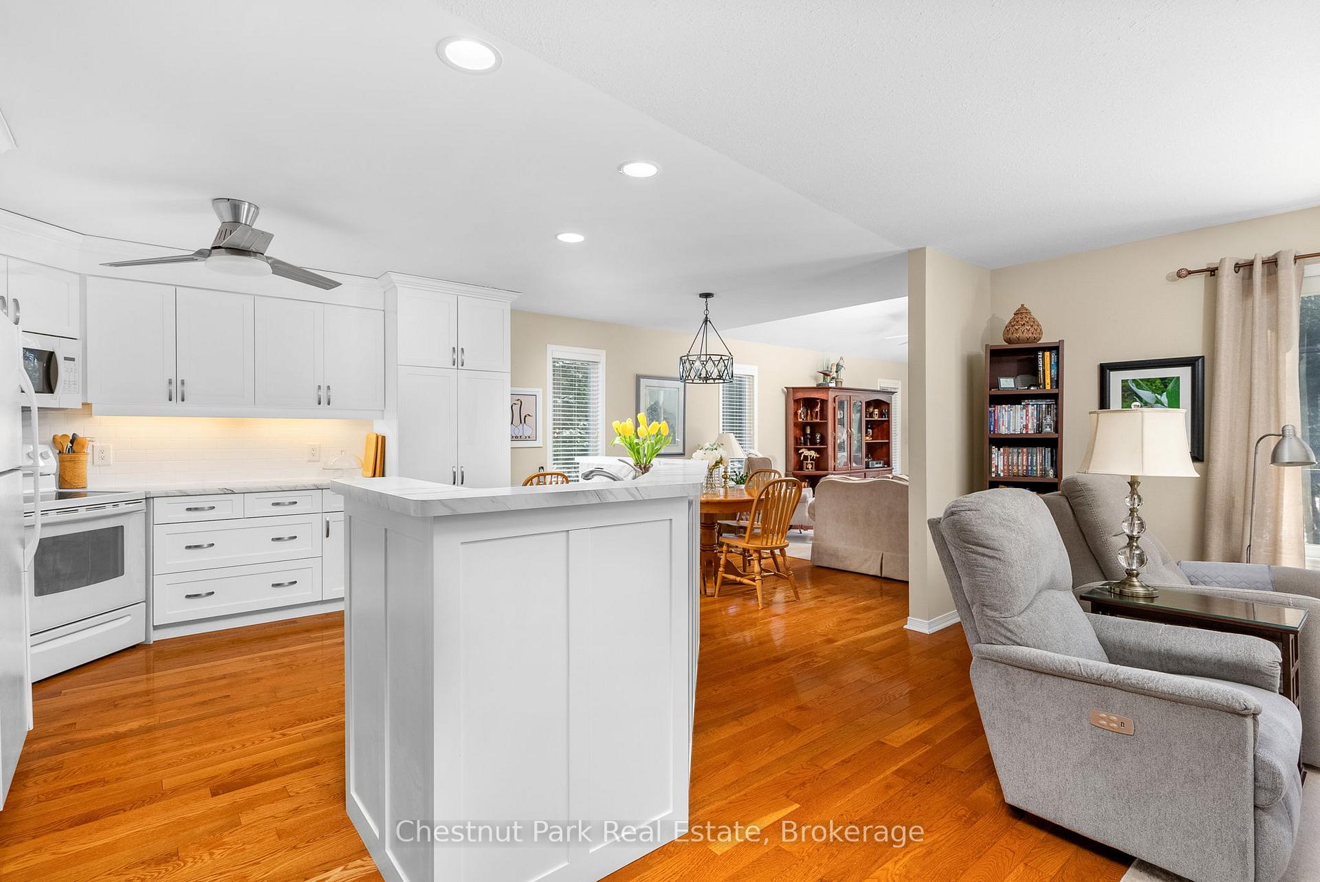 Photo 12 of 44 Springwood Crescent, Gravenhurst, Muskoka (S) — HOMEH