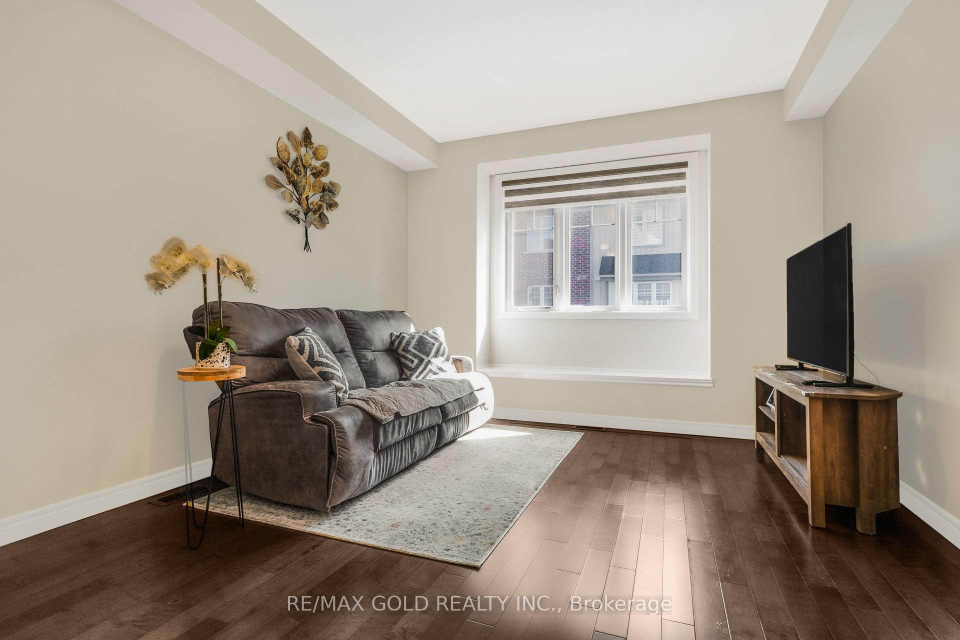Photo 7 of Unit 45, 310 Fall Fair Way, Hamilton, Binbrook — HOMEH