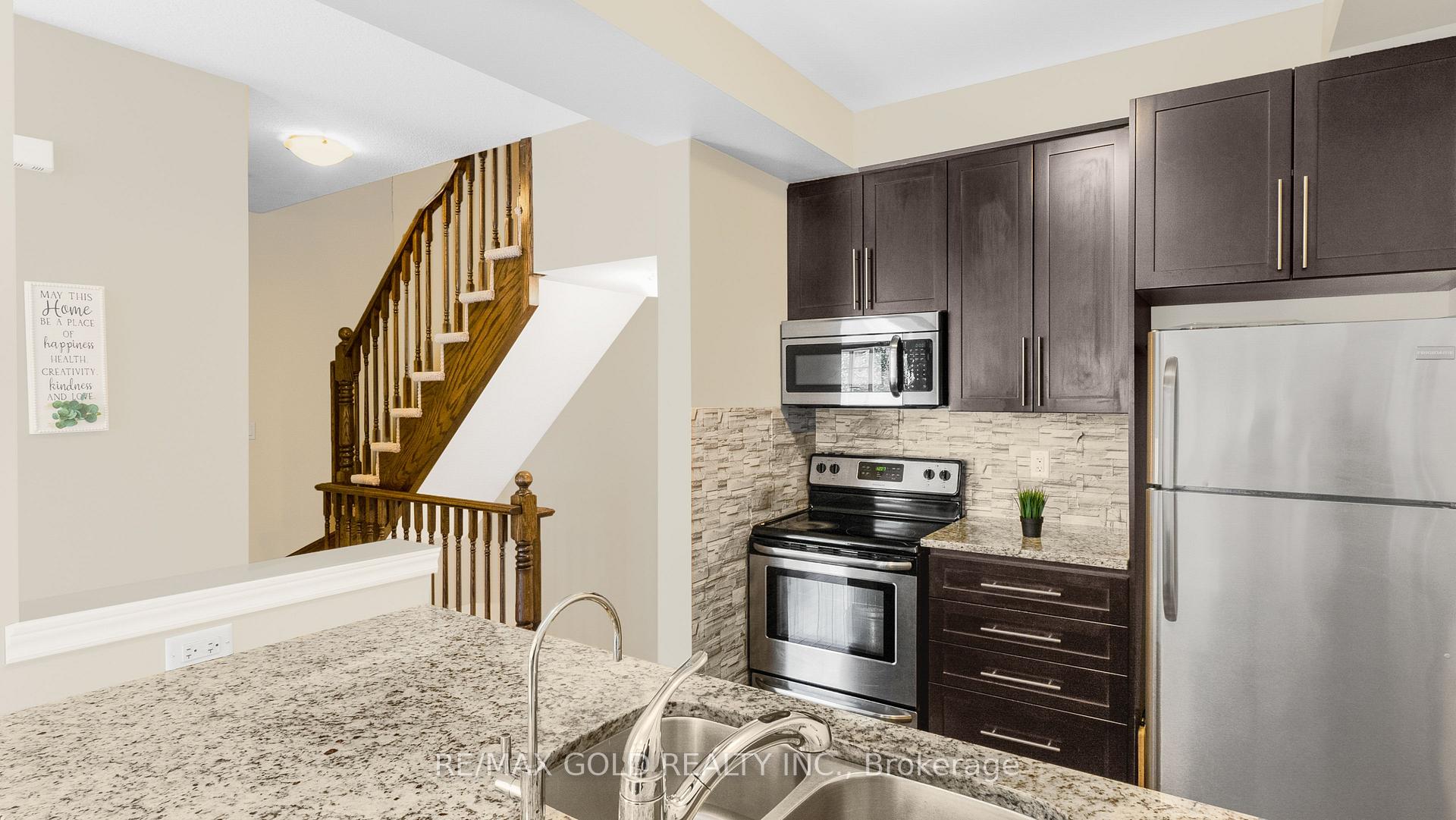 Photo 13 of Unit 45, 310 Fall Fair Way, Hamilton, Binbrook — HOMEH