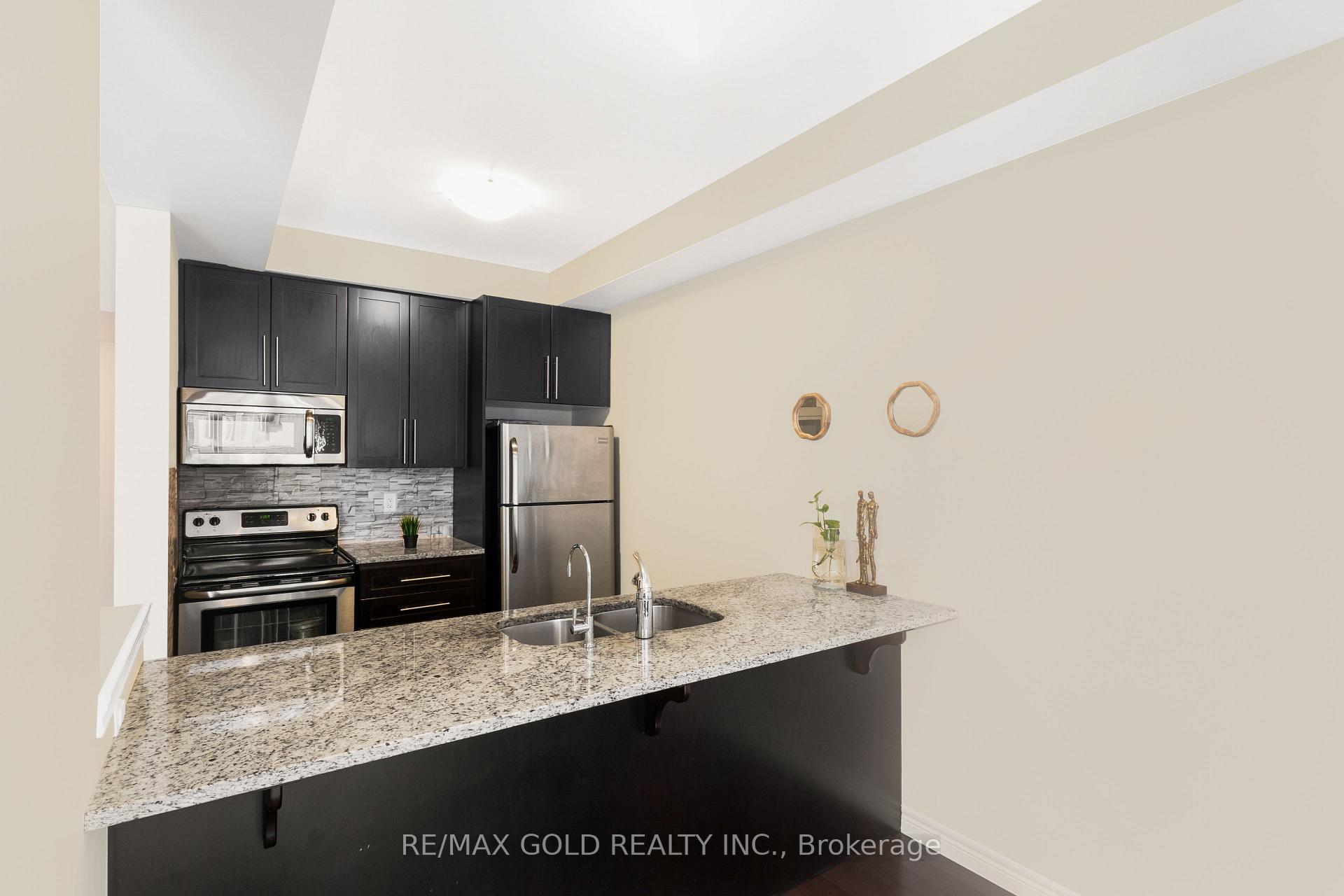Photo 14 of Unit 45, 310 Fall Fair Way, Hamilton, Binbrook — HOMEH