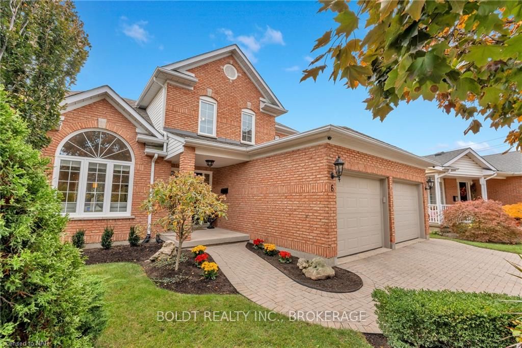 Photo 3 of 6 Inglis Circle, St. Catharines, Grapeview — HOMEH