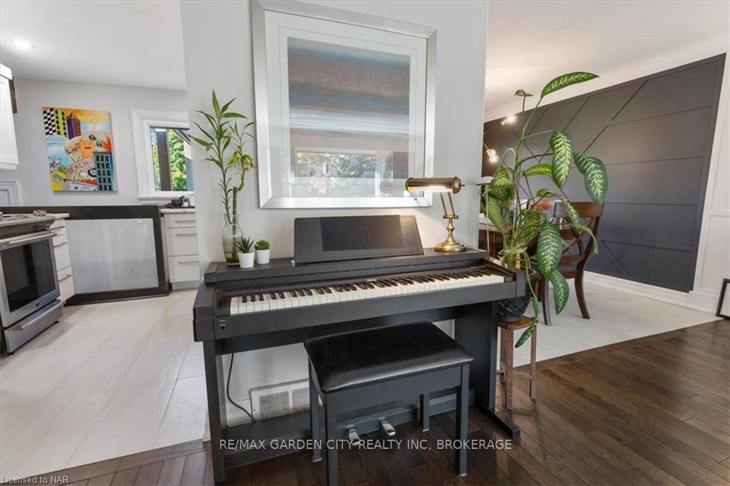 Photo 10 of 3 Glenbarr Road, St. Catharines, Glendale/Glenridge — HOMEH