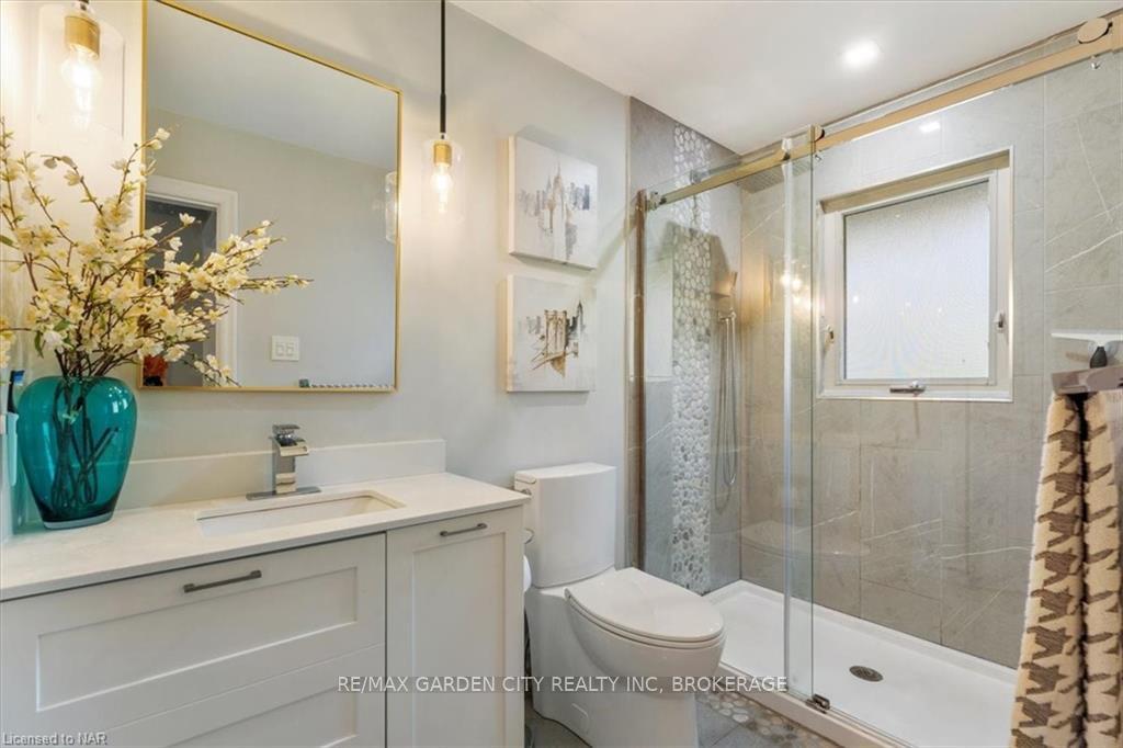 Photo 12 of 3 Glenbarr Road, St. Catharines, Glendale/Glenridge — HOMEH