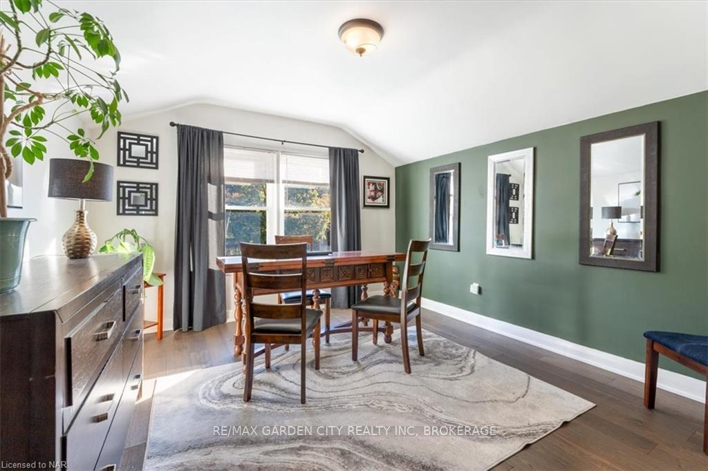Photo 15 of 3 Glenbarr Road, St. Catharines, Glendale/Glenridge — HOMEH
