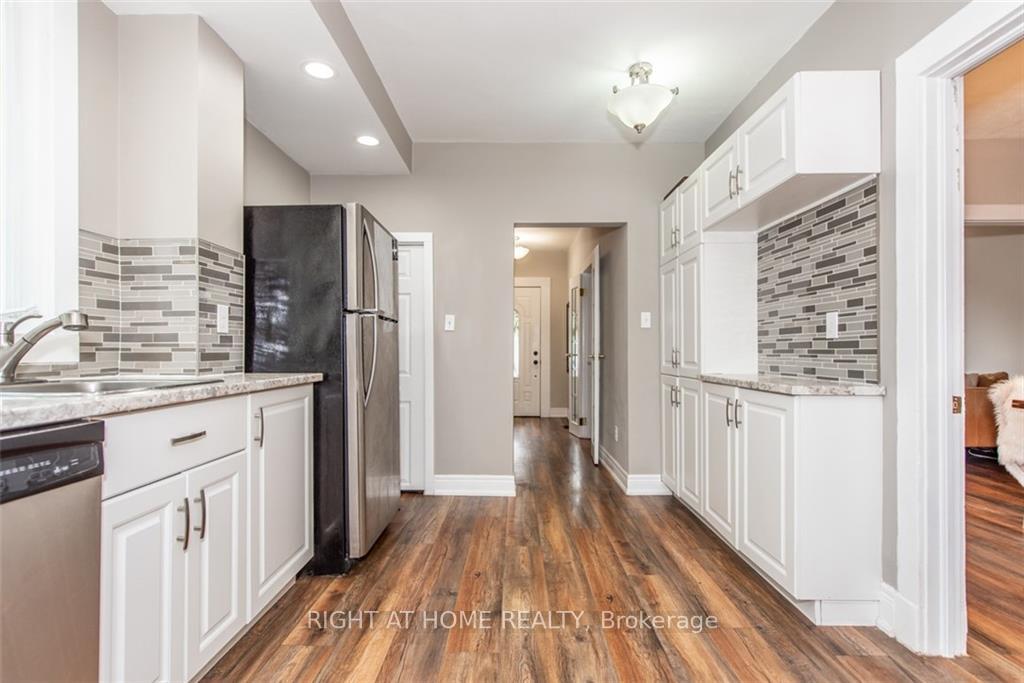 Photo 24 of 45 Herrick Avenue, St. Catharines, Oakdale — HOMEH