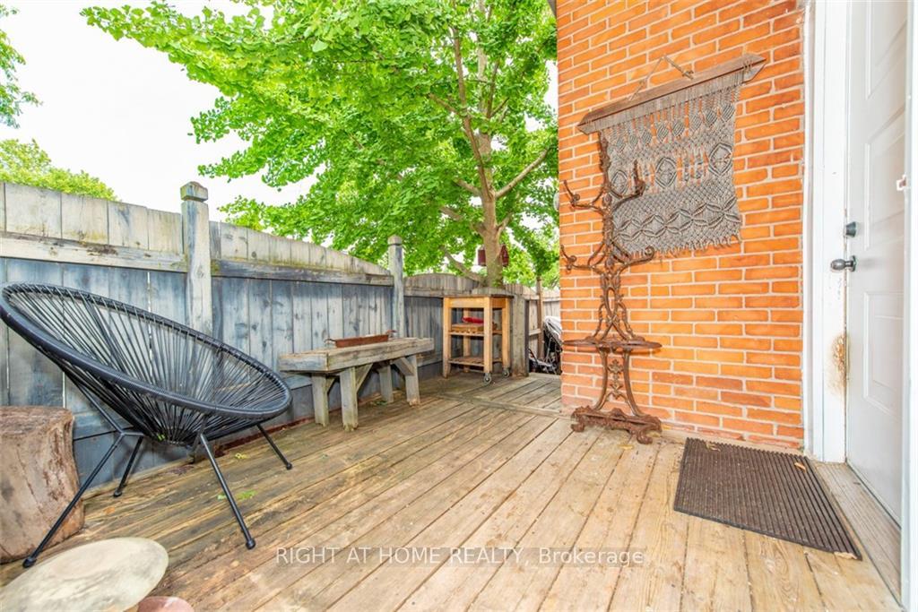 Photo 32 of 45 Herrick Avenue, St. Catharines, Oakdale — HOMEH