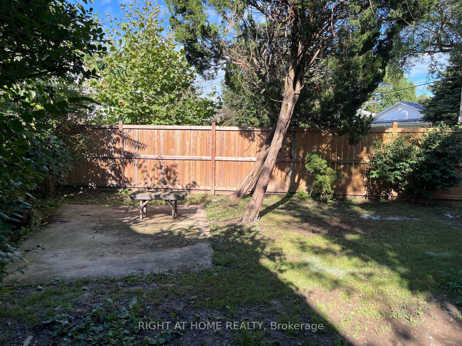 Photo 34 of 45 Herrick Avenue, St. Catharines, Oakdale — HOMEH