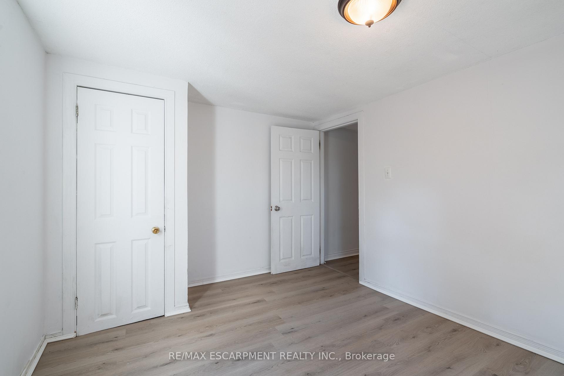 Photo 12 of 213 Caroline Street N, Hamilton, Central — HOMEH