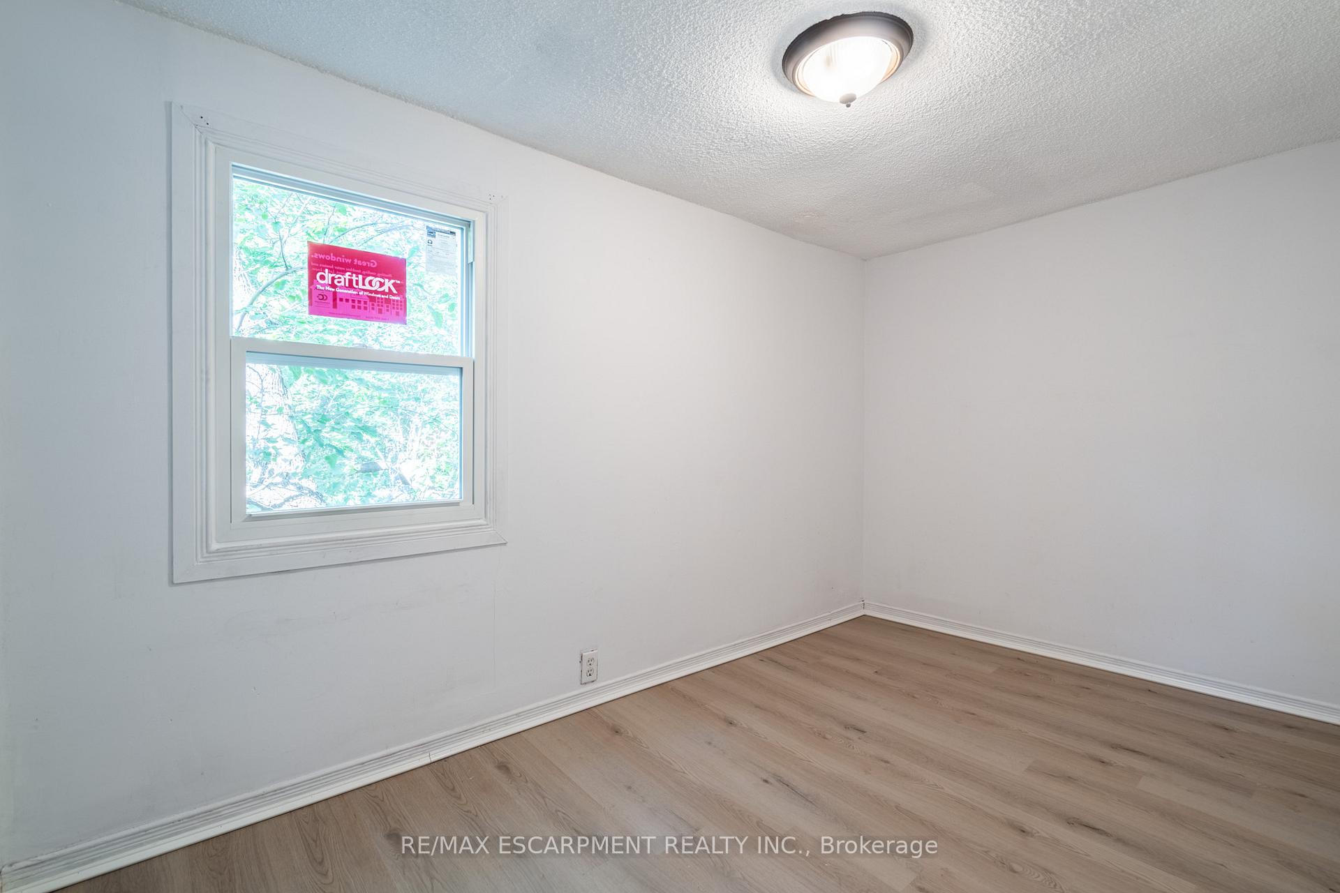 Photo 15 of 213 Caroline Street N, Hamilton, Central — HOMEH