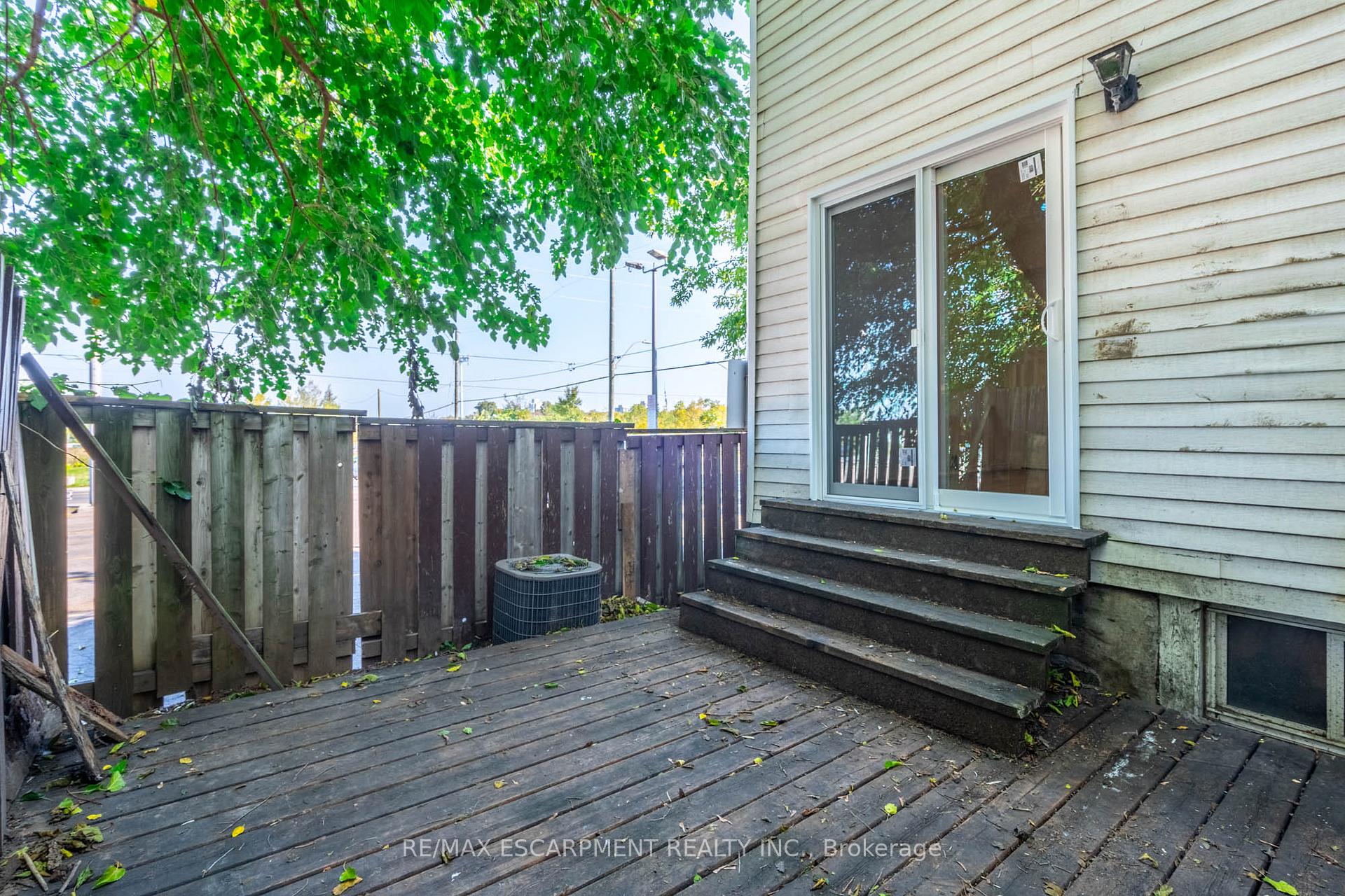 Photo 19 of 213 Caroline Street N, Hamilton, Central — HOMEH