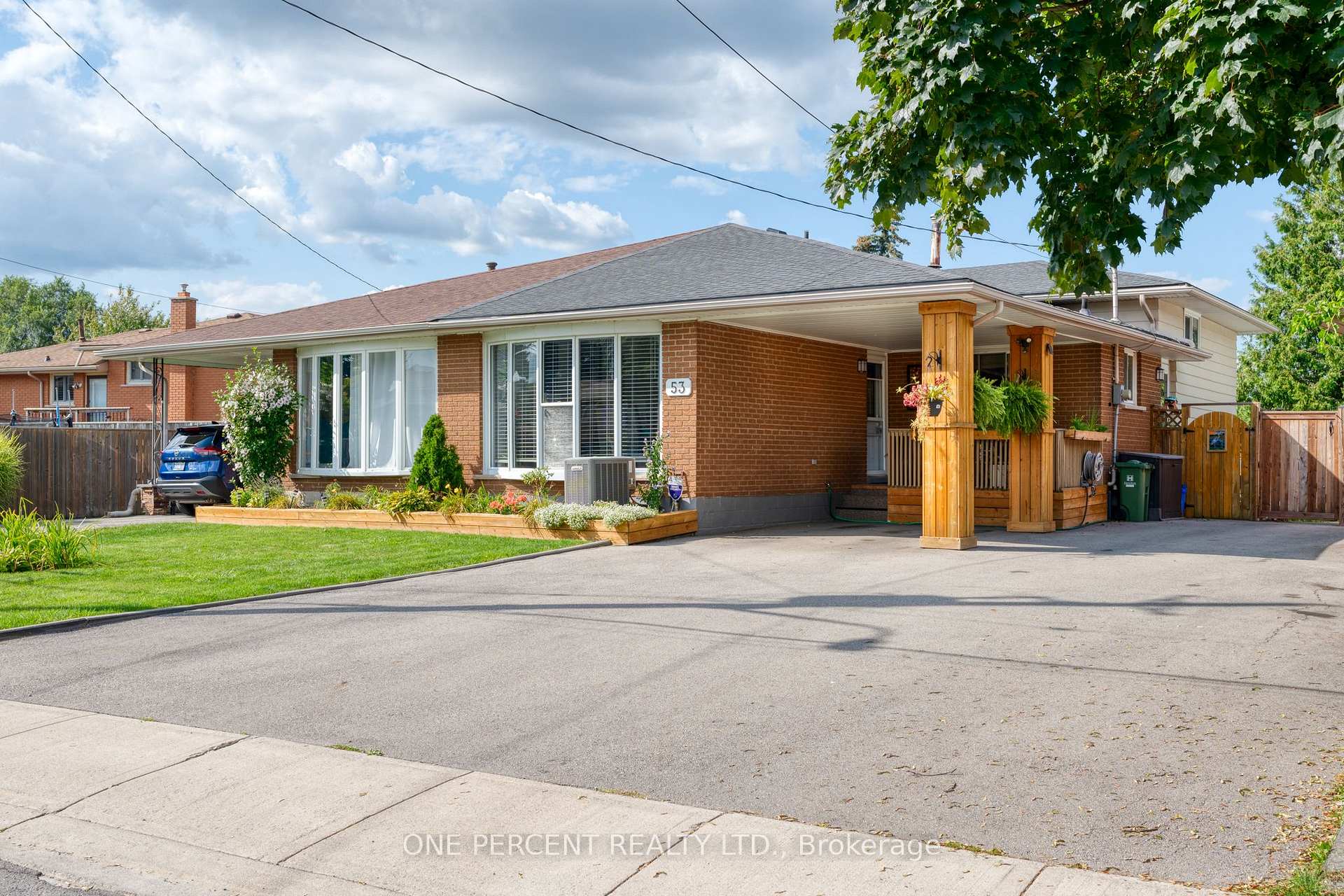 Photo 4 of 53 Anna Capri Drive, Hamilton, Templemead — HOMEH